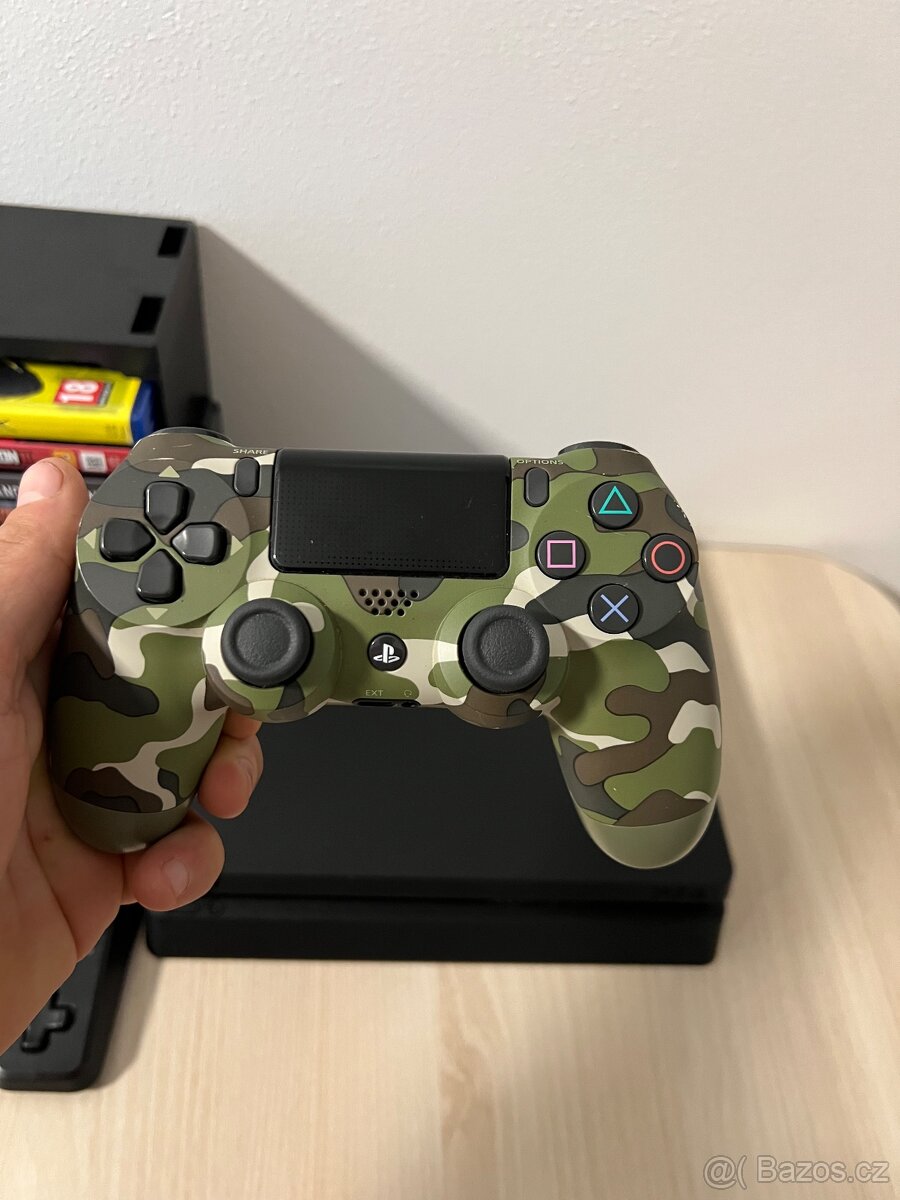 Herní konzole PS4 / PlayStation 4 Slim 500 GB - 3