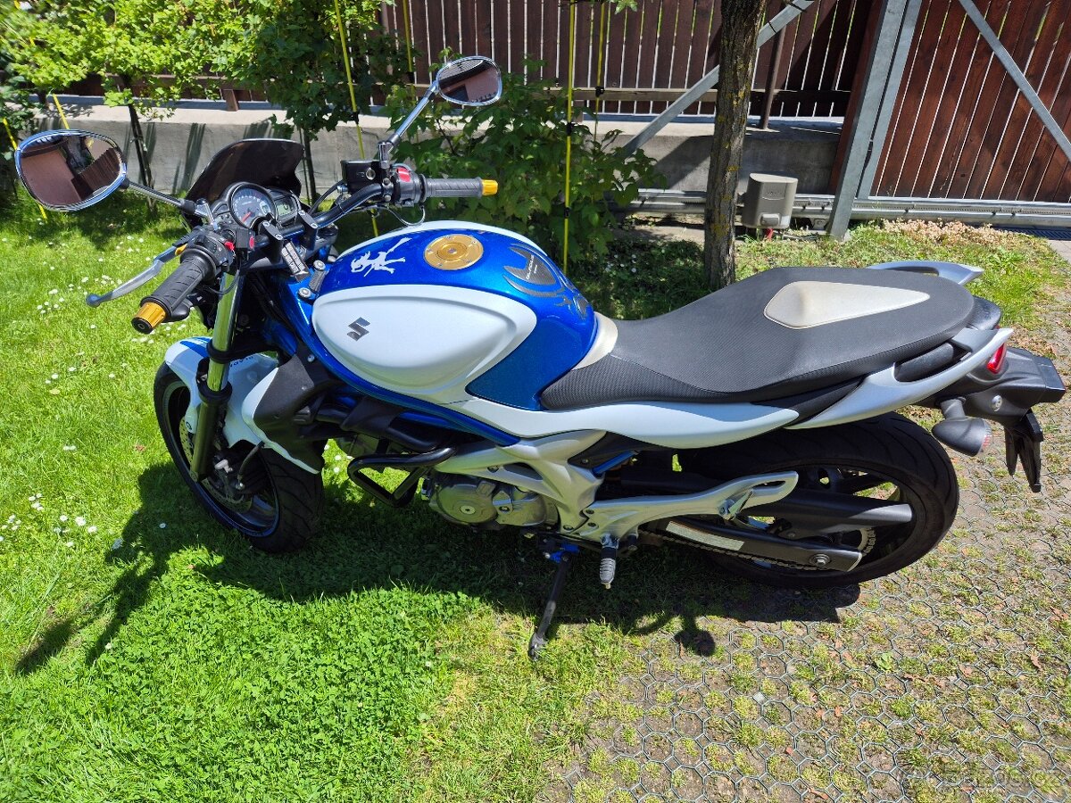 Suzuki SFV 650 GLADIUS - 3