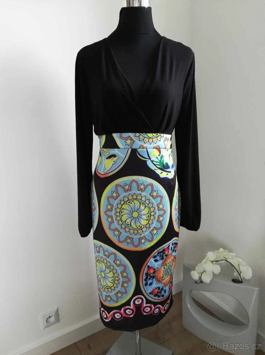 Šaty nové pouzdrové M - 3