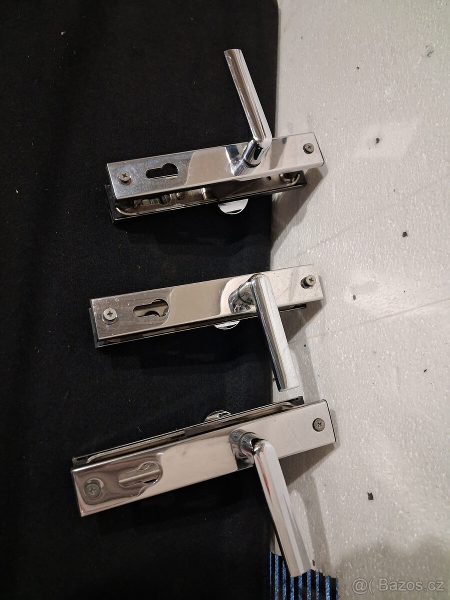 Bezpecnostni kovani R1 - 3