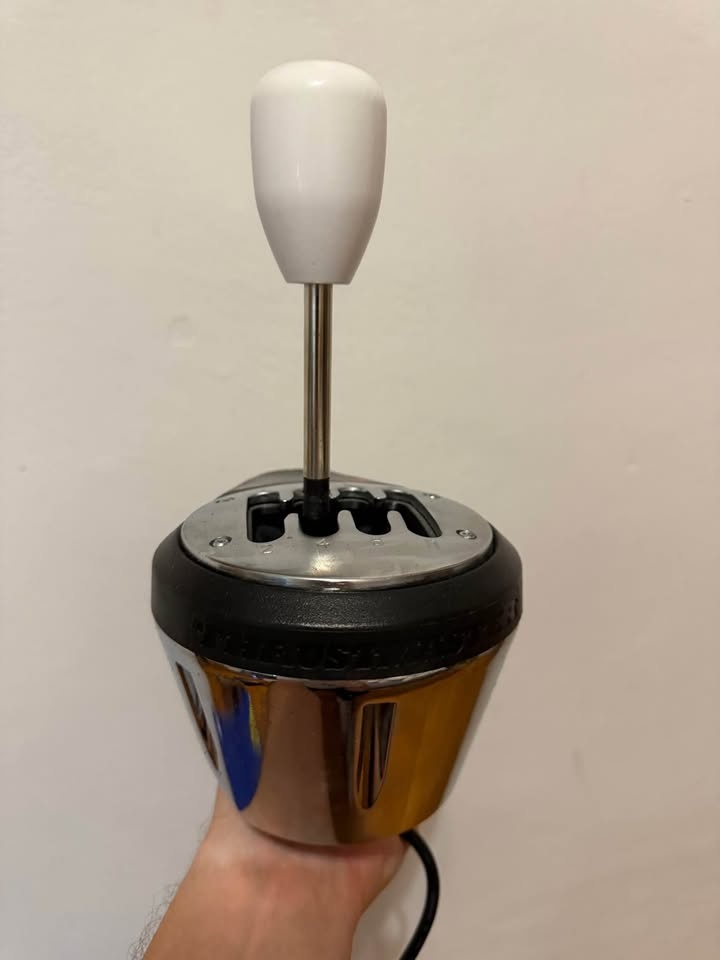 THRUSTMASTER T300 RS GT EDITION + F1 ADDON + ŘADÍCÍ PÁKA TH8 - 3