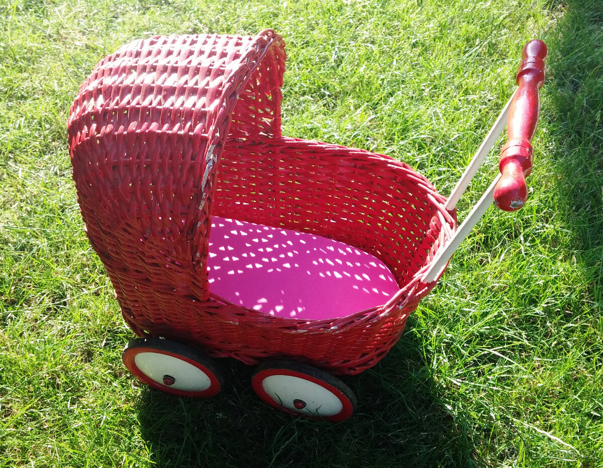 Dětský proutěný kočárek pro panenky - 3
