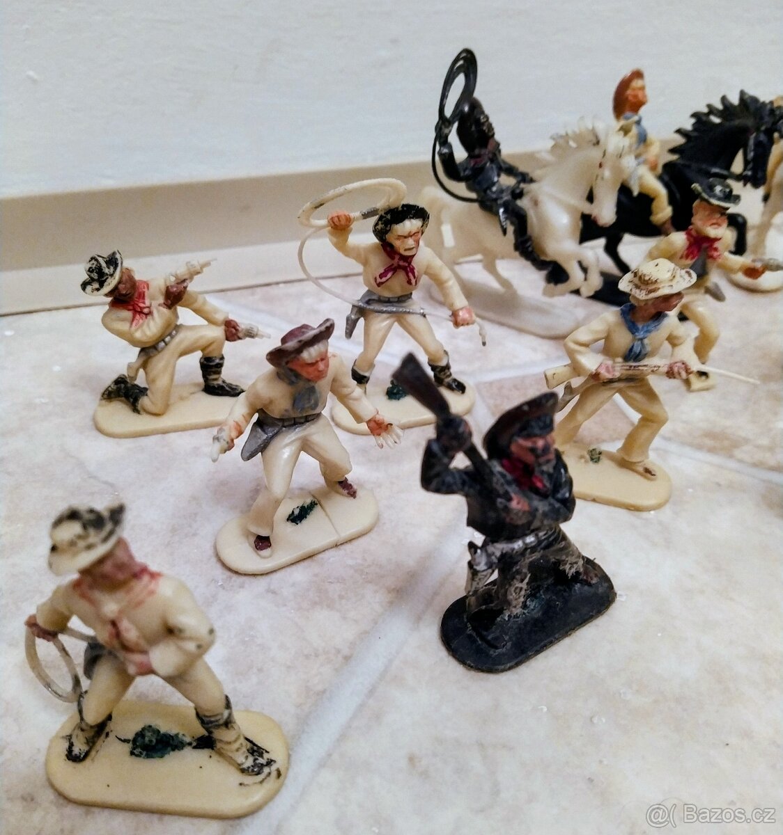 Retro figurky indiáni a kovbojové - 3