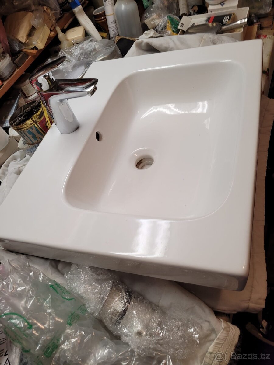 Umyvadlo s baterii - 3