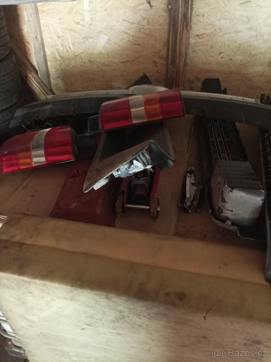 Prodám různé díly z VW T5 - 3