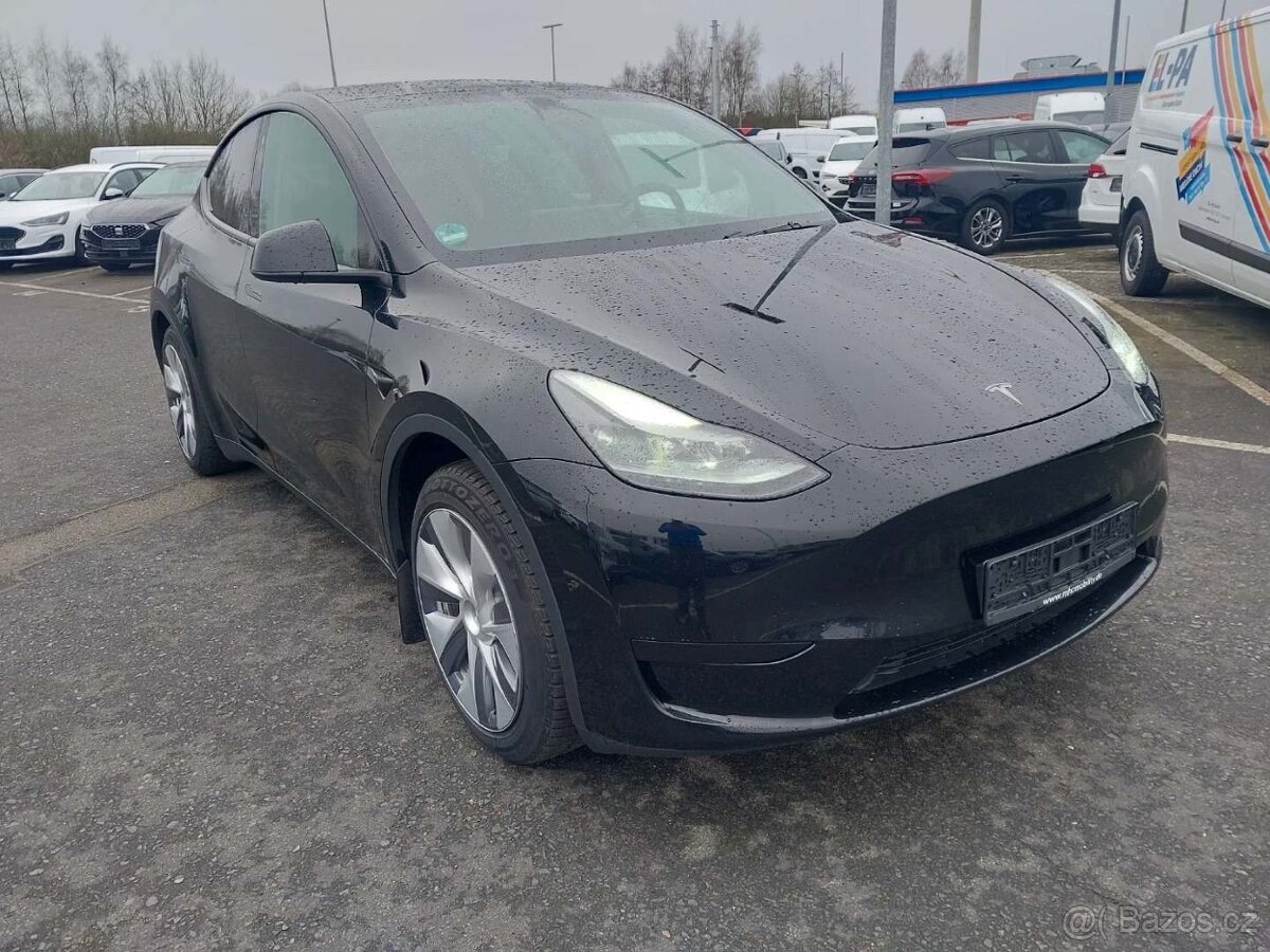 🔋 Tesla Model Y Long Range RWD (2024) - 3