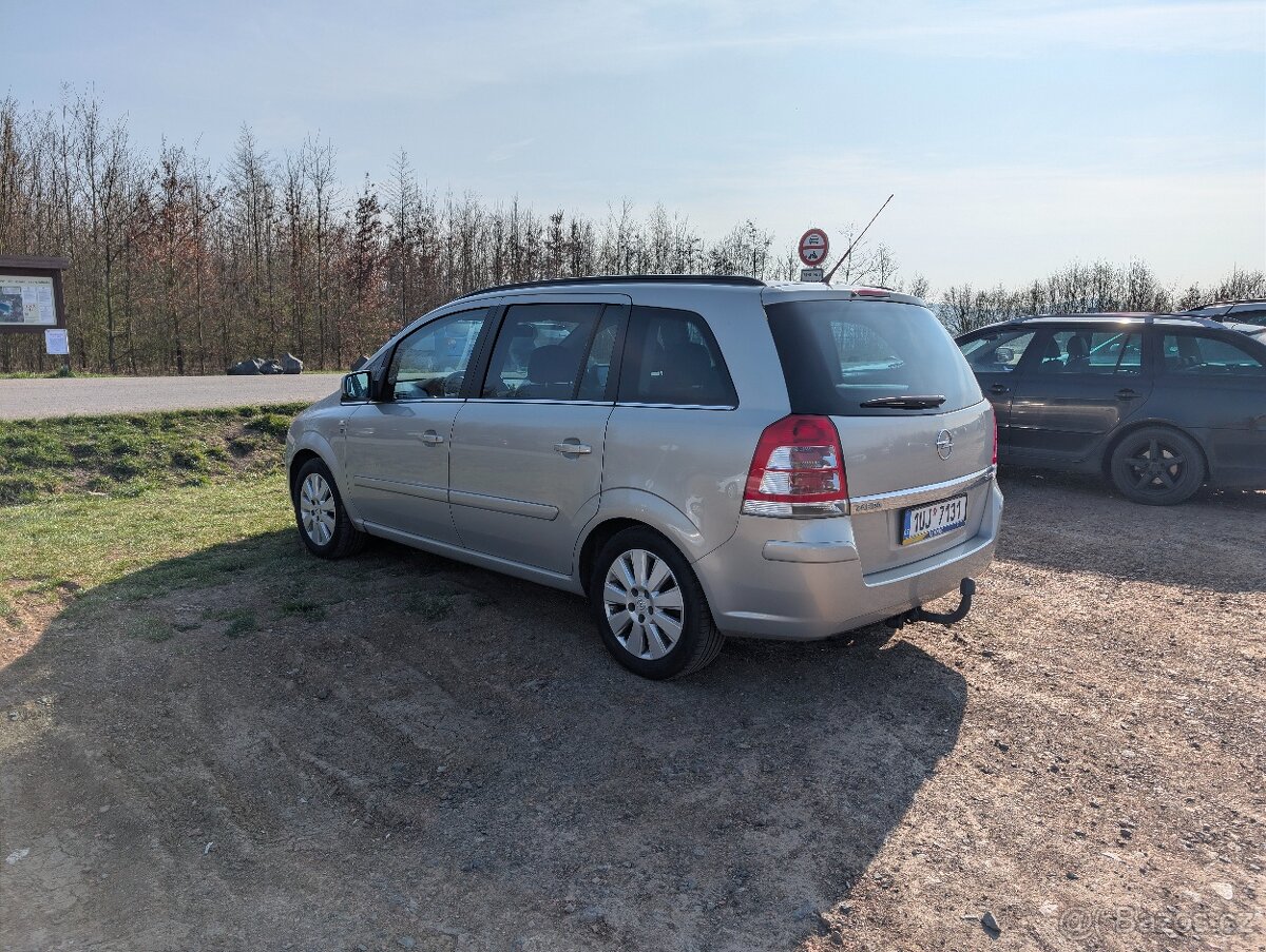Opel Zafira B 1,9 CDTI - 3