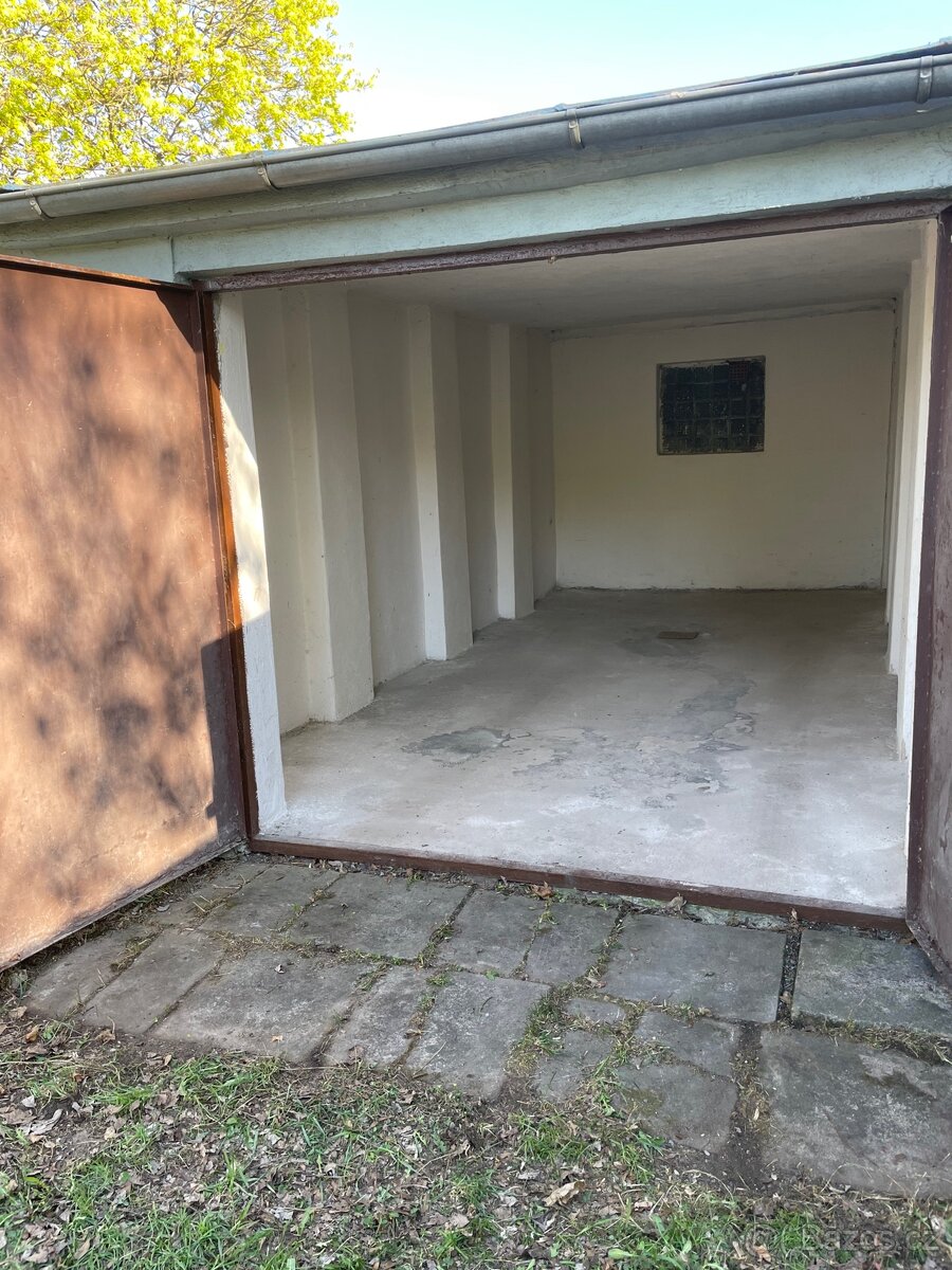 Pronájem Garáže 23 m² - 3