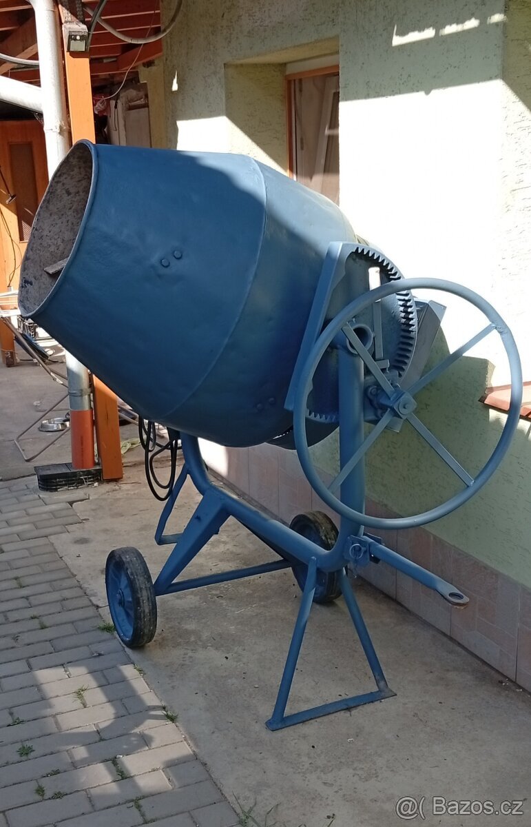 míchačka - 3