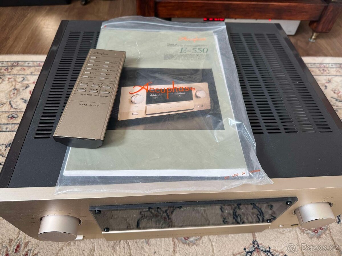 Accuphase E-550 - 3