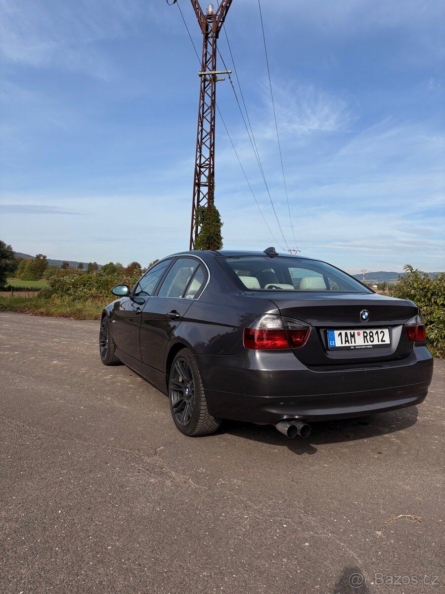 BMW e90 330i - 3