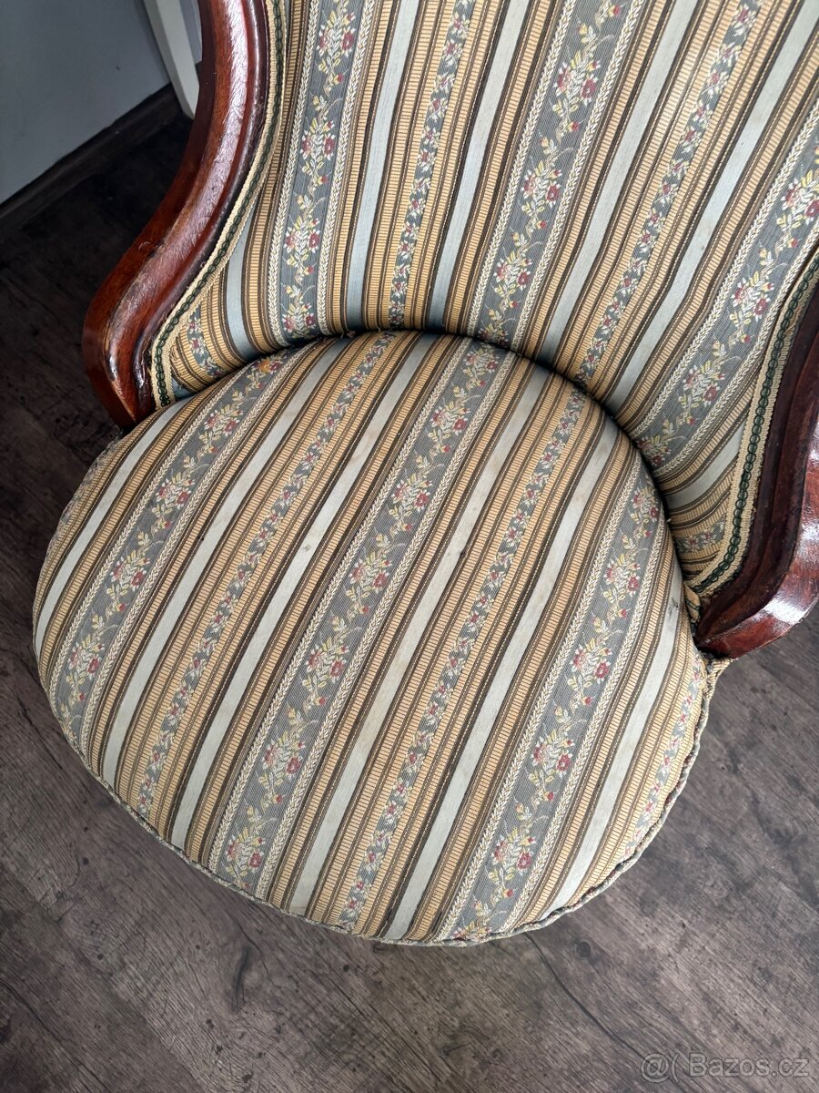starožitné křeslo - 3