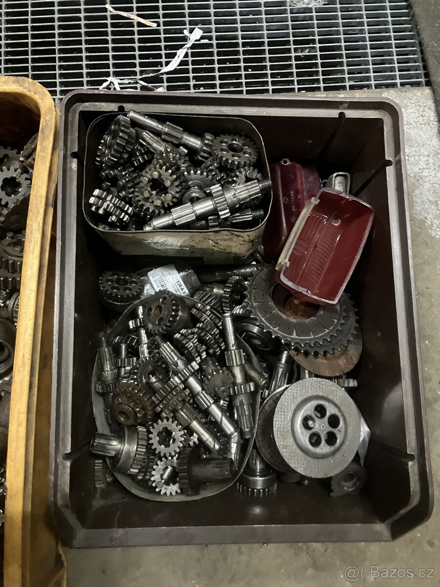 Převodovky převody řazeni spojka Jawa Čz Pionyr Čtete popis - 3