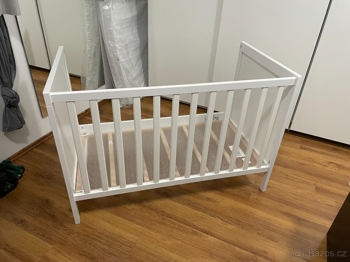 Dětská postýlka IKEA Sundvik + matrace SKÖNAST - 3