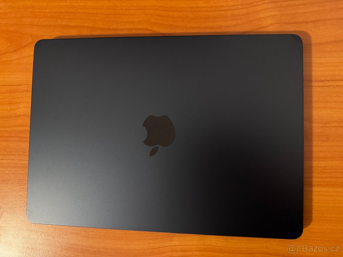 MacBook Air M3 24/512GB midnight, super stav - 3