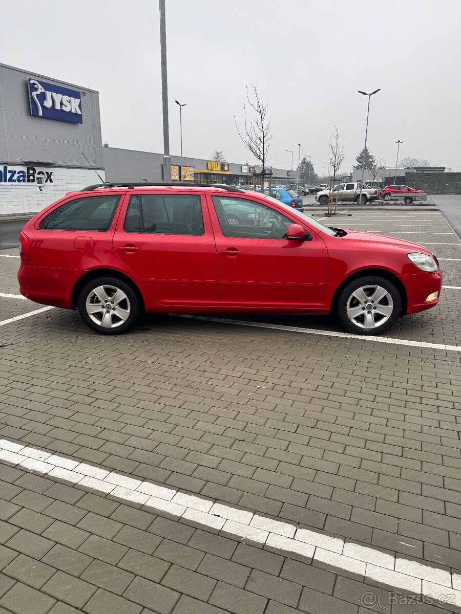 Škoda Octavia Combi 2.0 TDI 103 kW – 2012 – - 3