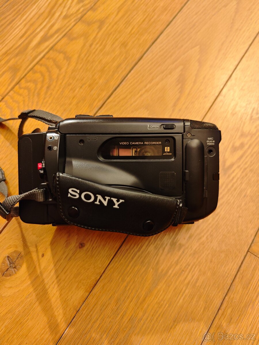 Sony Handycam Video 8 CCD-TR380E PAL - 3
