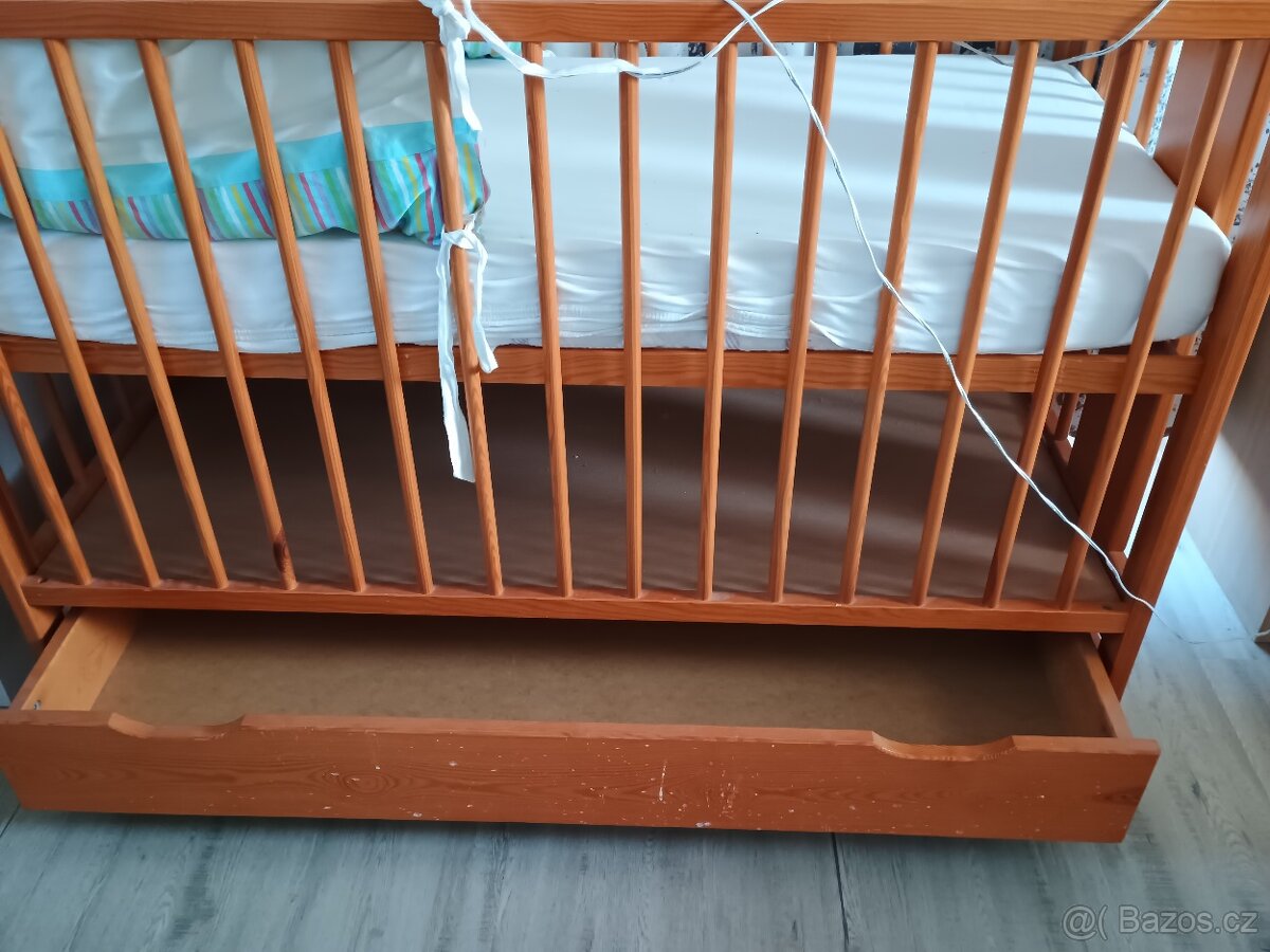 Dětská postýlka dřevěná - 3