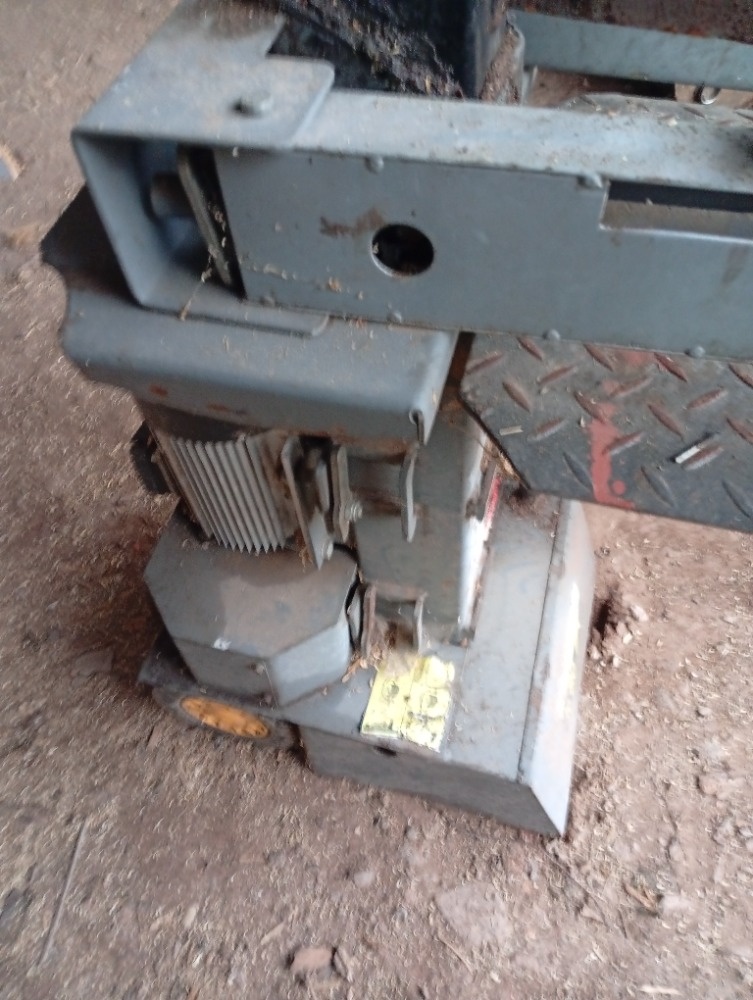 Štípačka dřeva WOODSTER LV 80 - 3