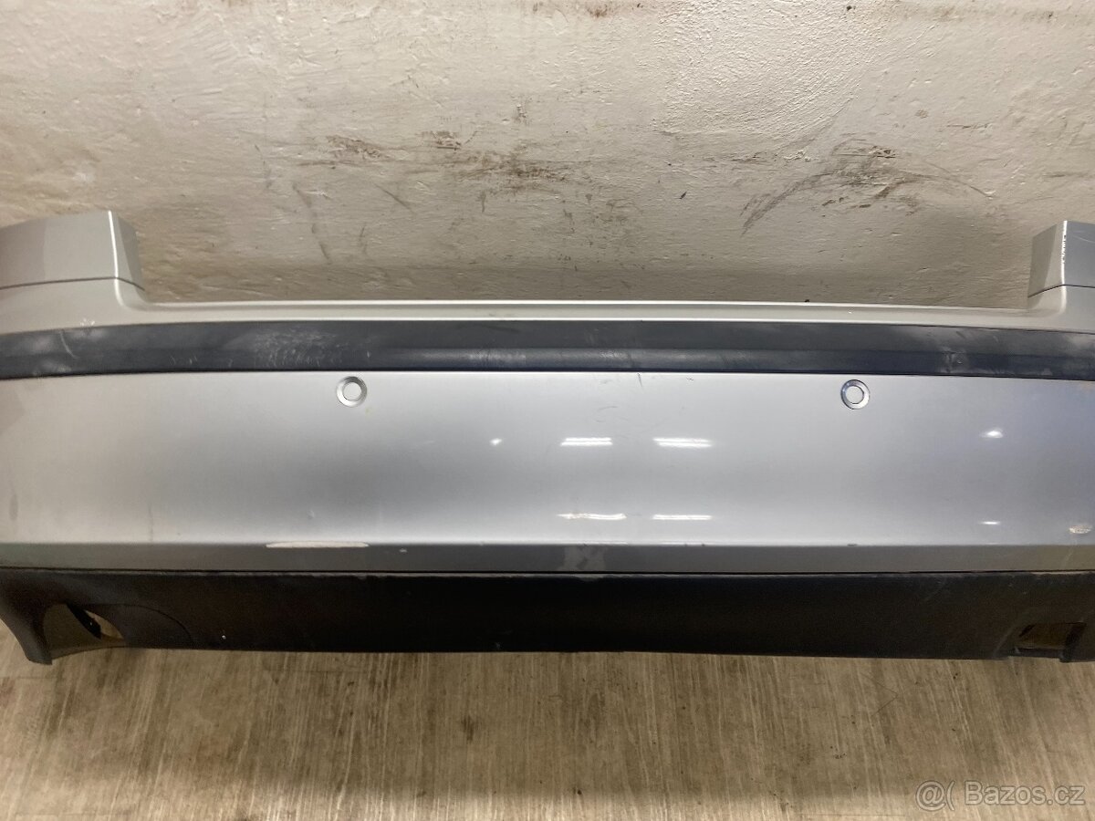 ŠKODA OCTAVIA 2 04-08 - ZADNÍ NÁRAZNÍK S PARK. SENZORY 9102 - 3