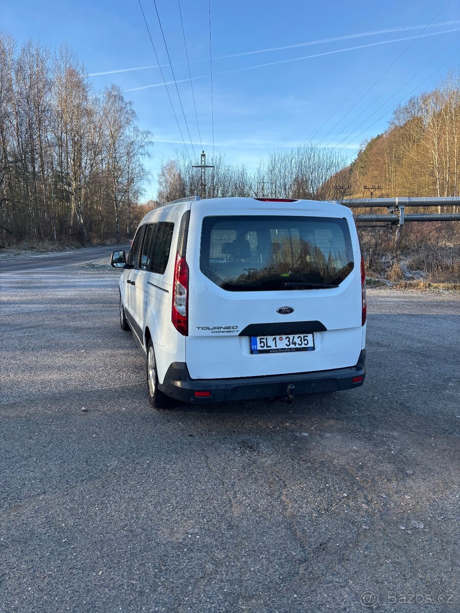 Ford Tourneo Connect 1.5 tdci (7míst) - 3
