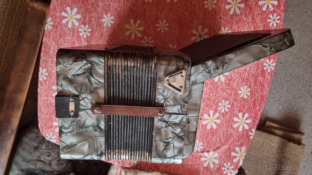 Harmonika Hohner, Student IV - 3