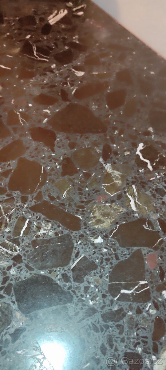 Konferenční stolek - 3