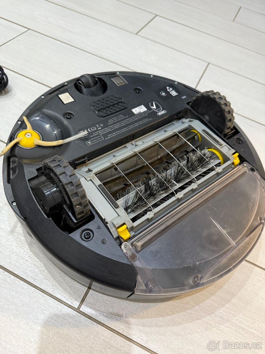 Robotický vysavač iRobot Roomba 698 - 3