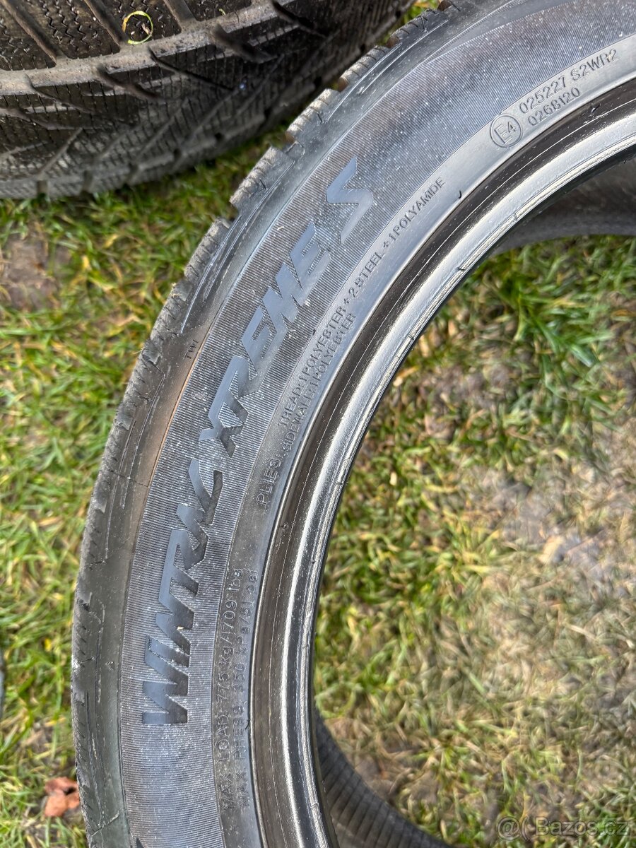 Zimní pneu 2ks 235/45 r19 - 3