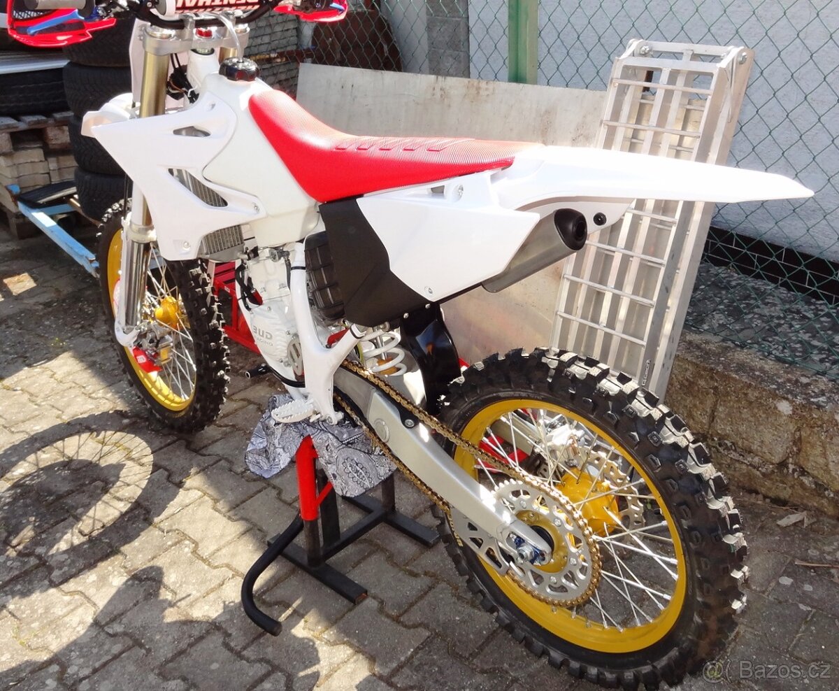YAMAHA YZ 125 2003 - 3