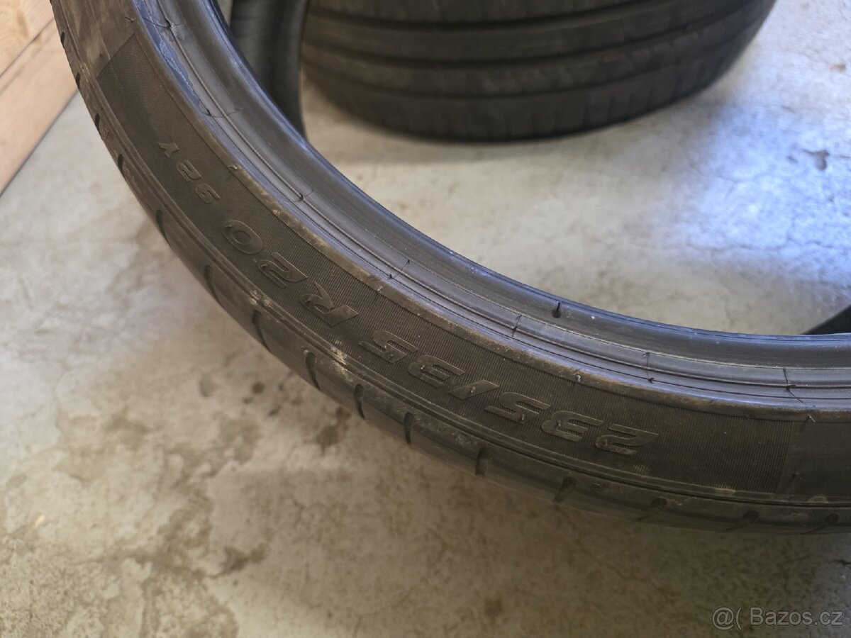 2x letní pneu Pirelli 235/35R20 - 3