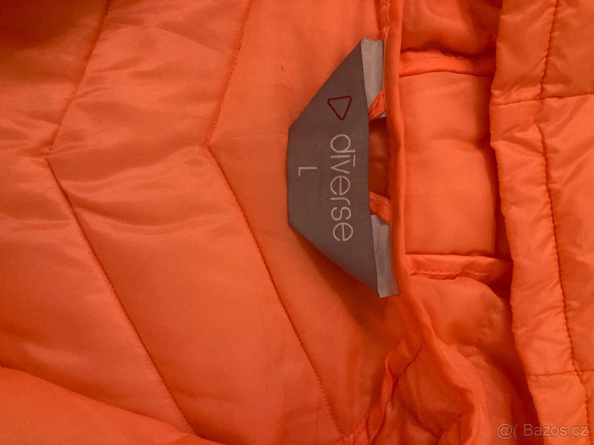 Oranžová bunda - 3