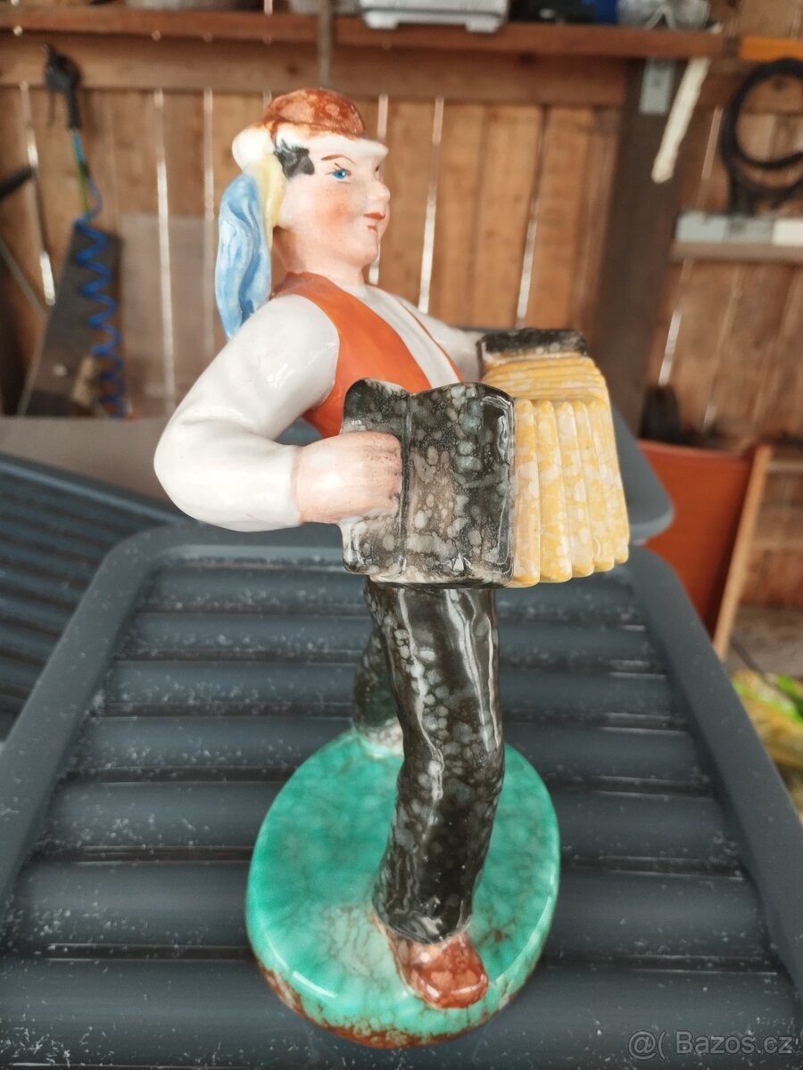 Keramická socha. - 3