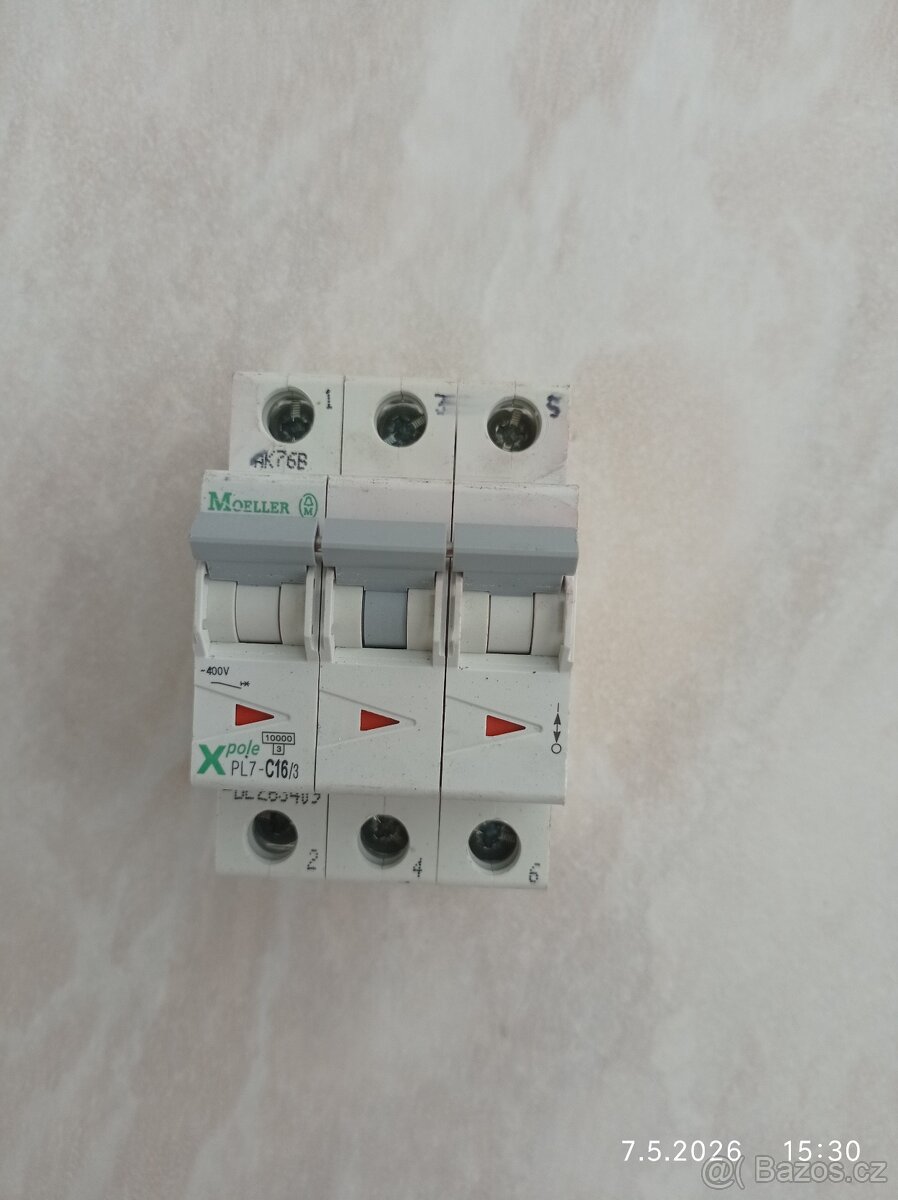 jističe - 3