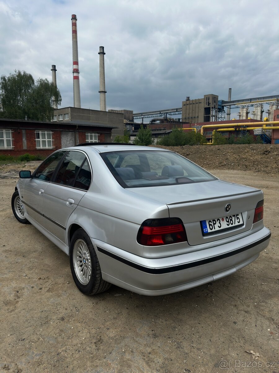 BMW E39 2.5i - 3