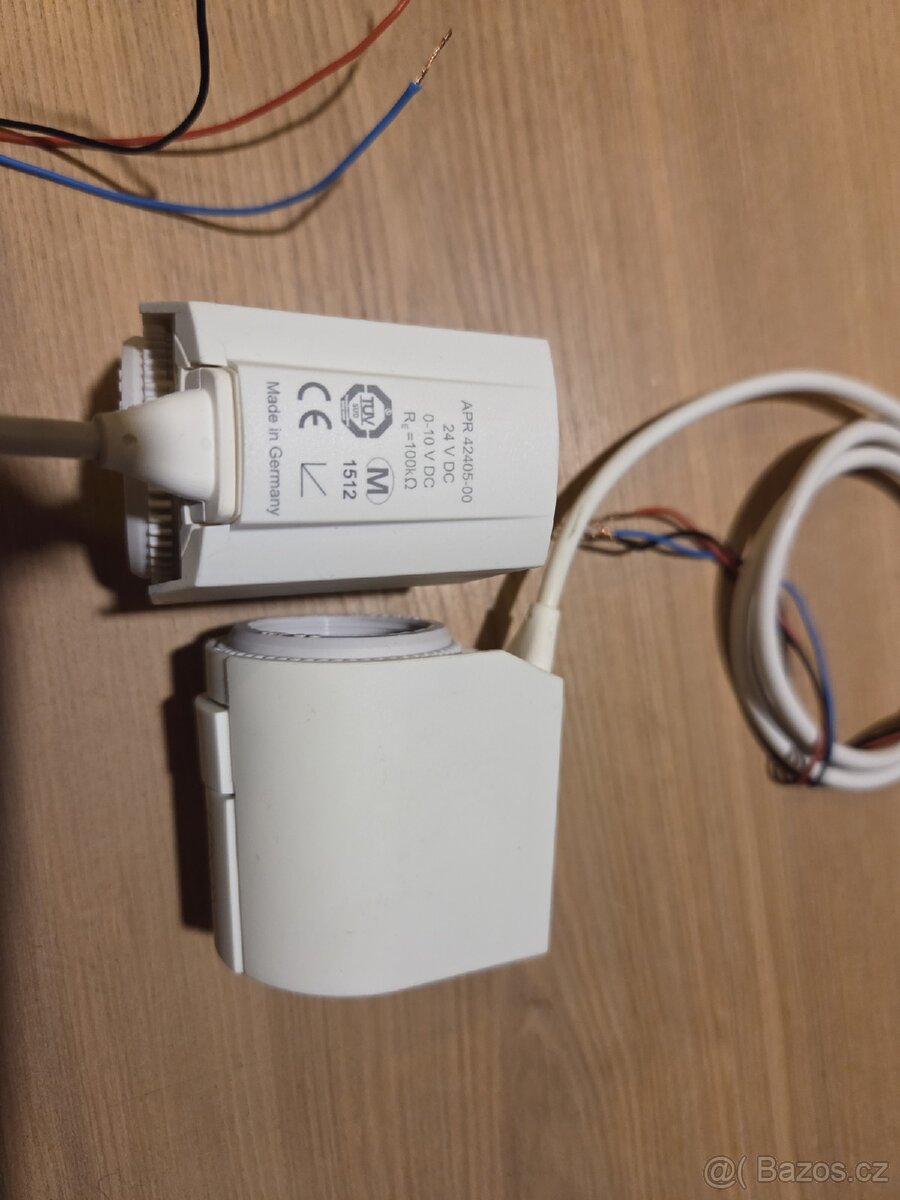 LOXONE hlavice 0-10V - 3