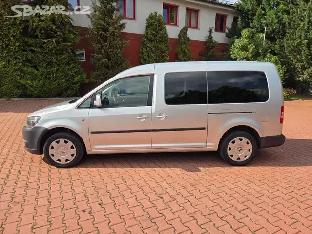 Caddy Maxi 1.6 TDI,7.míst,tažné,serviska,bez koroze,klima - 3