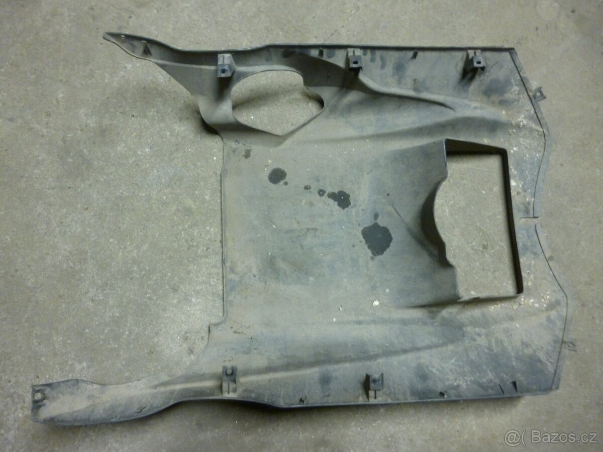 Yamaha X-city 125, 250. Spodní kapota. od 2007 - 3