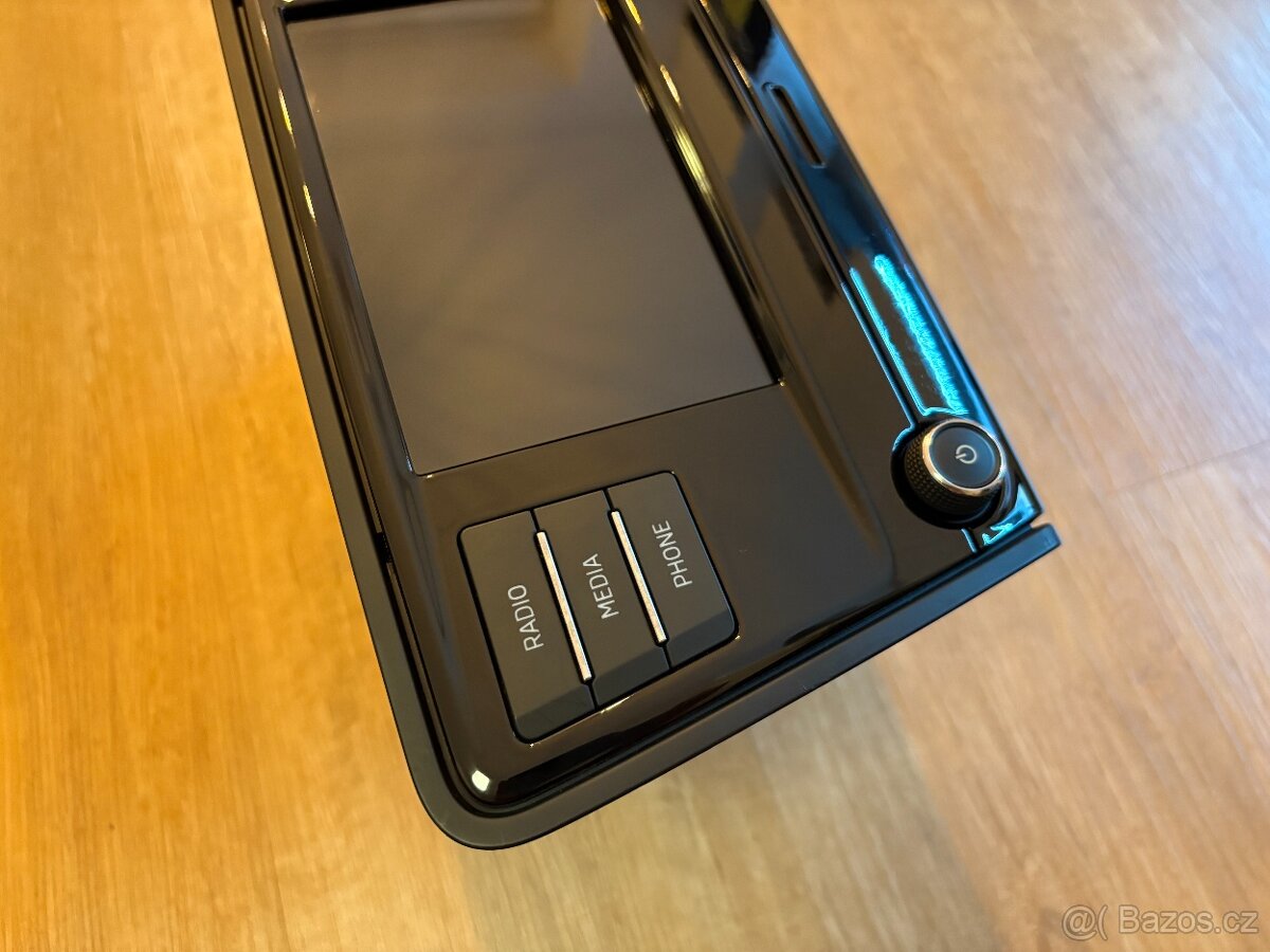 Rádio SWING+ pro Škoda Octavia III. - 5E0035871D ZÁNOVNÍ - 3