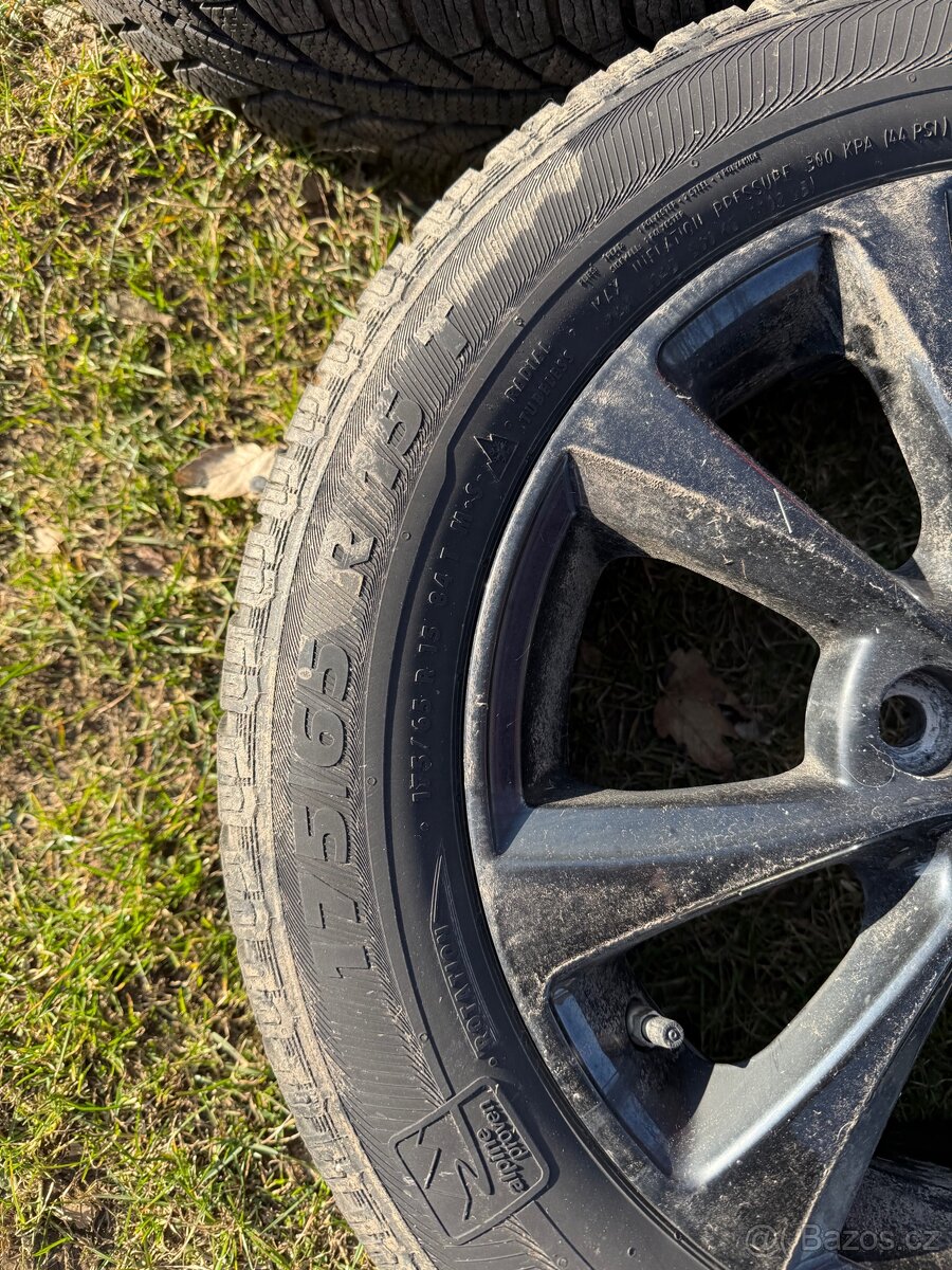 Zimní pneu s disky Toyota - 3