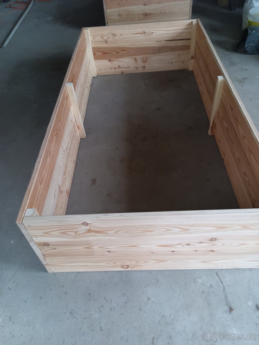 Vyvýšený záhon - 3