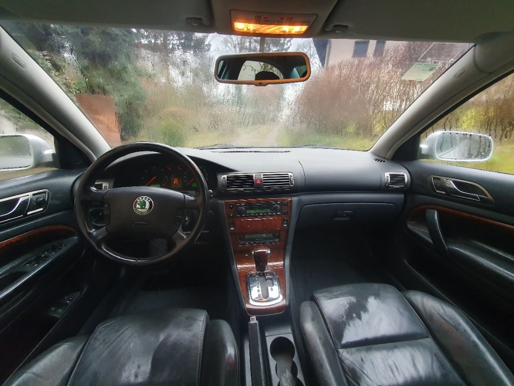 Škoda Superb 2,5 TDI 6V 120 KW, Automat - 3