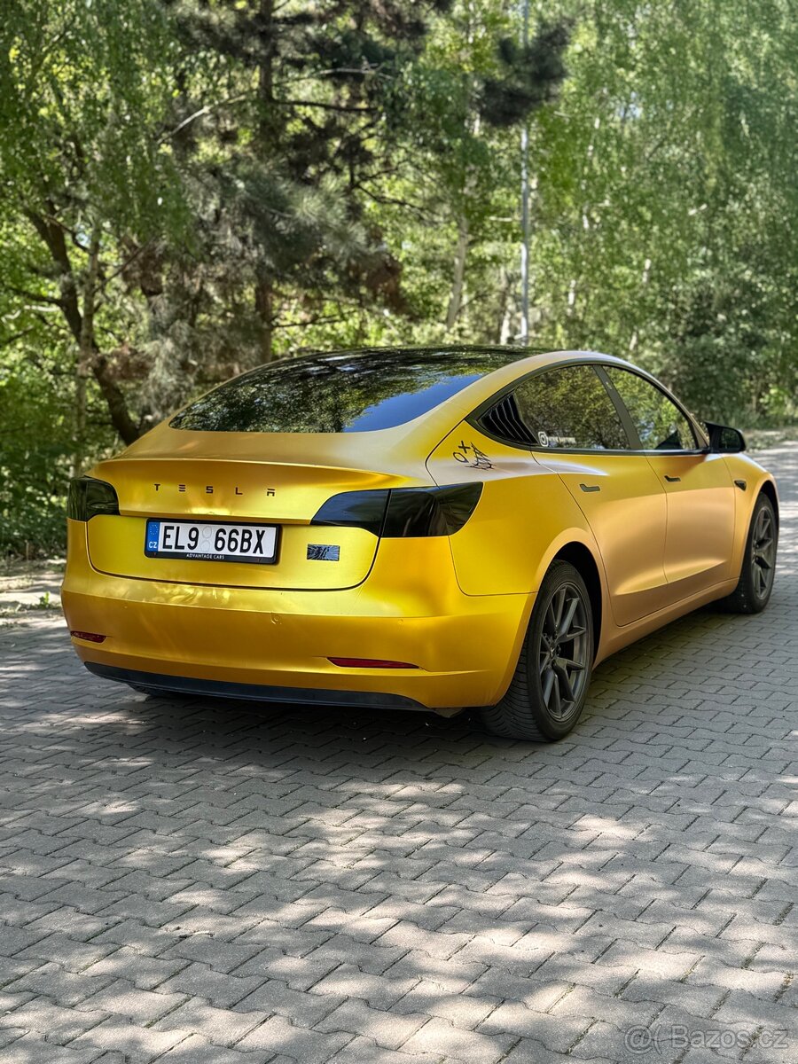 Tesla model 3 performance - 3