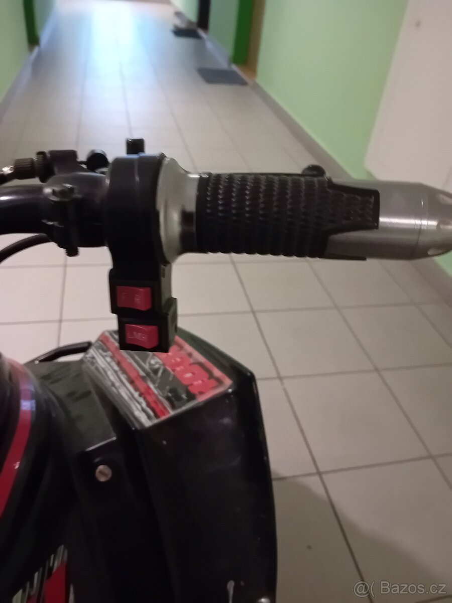 Dětská elektrická čtyřkolka