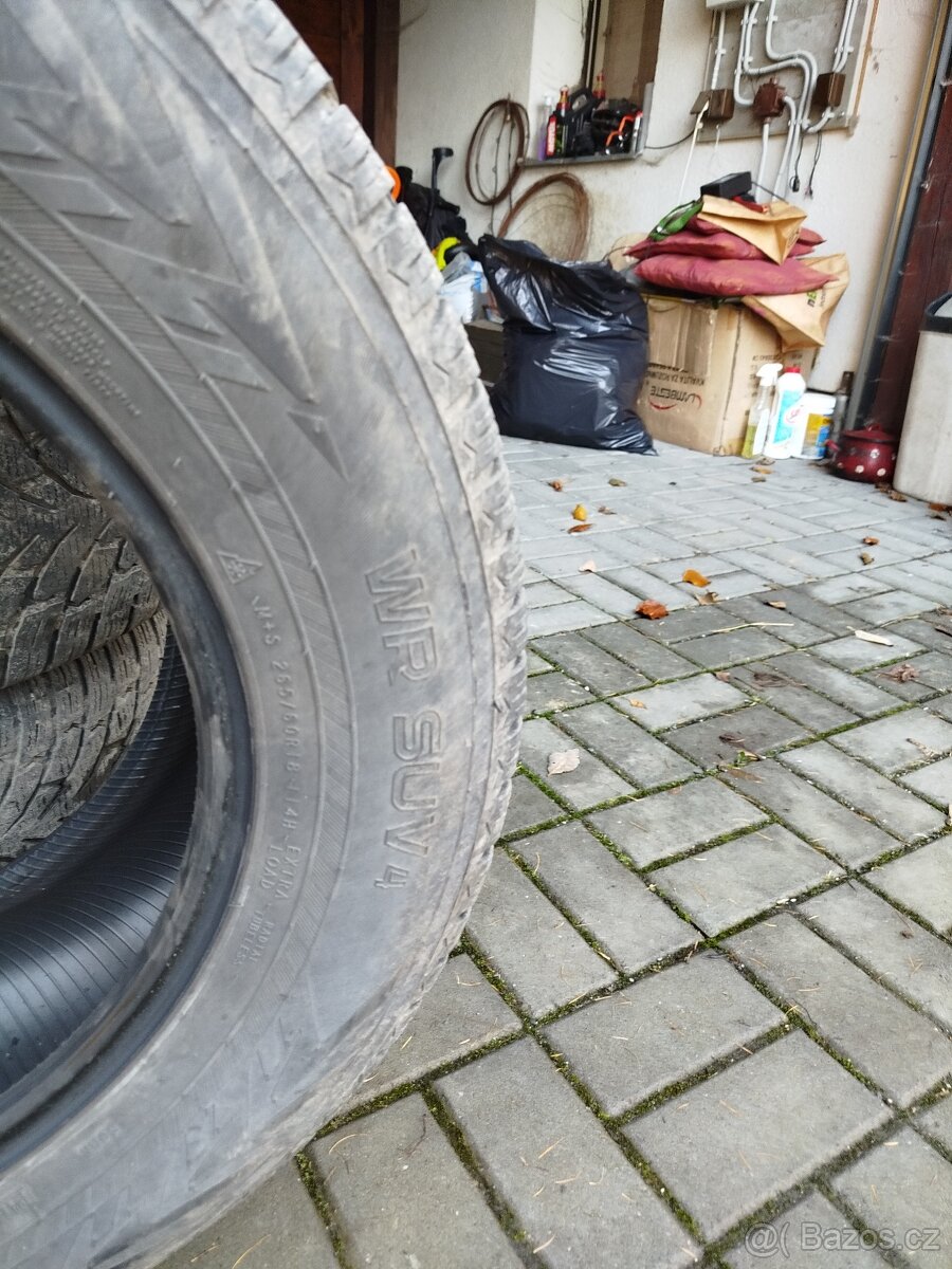 Pneu Nokian WR SUV4 265/60 R18 - 3