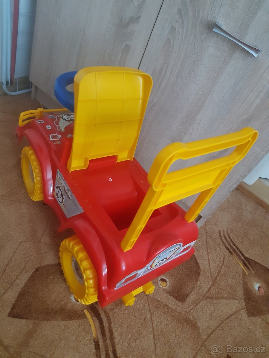 Odrážedlo plastové auto - 3