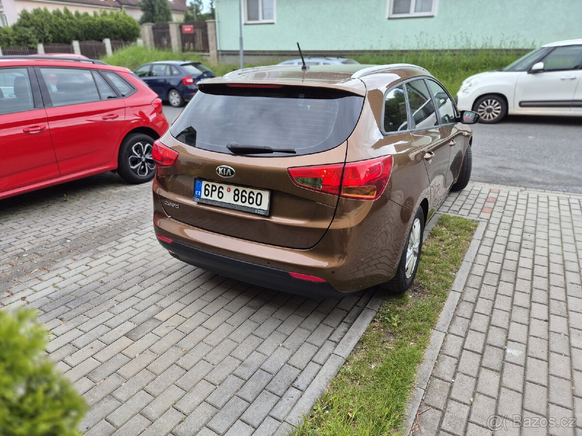 Kia Ceed, benzin-LPG, r.v. 2016, najeto 105tis - bazary NE - 3