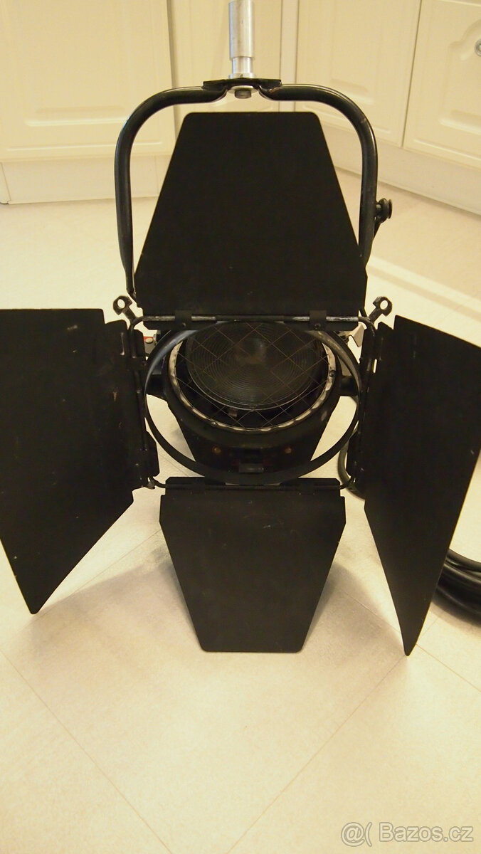 Studiový reflektor Strand Bambino 2000W - 3