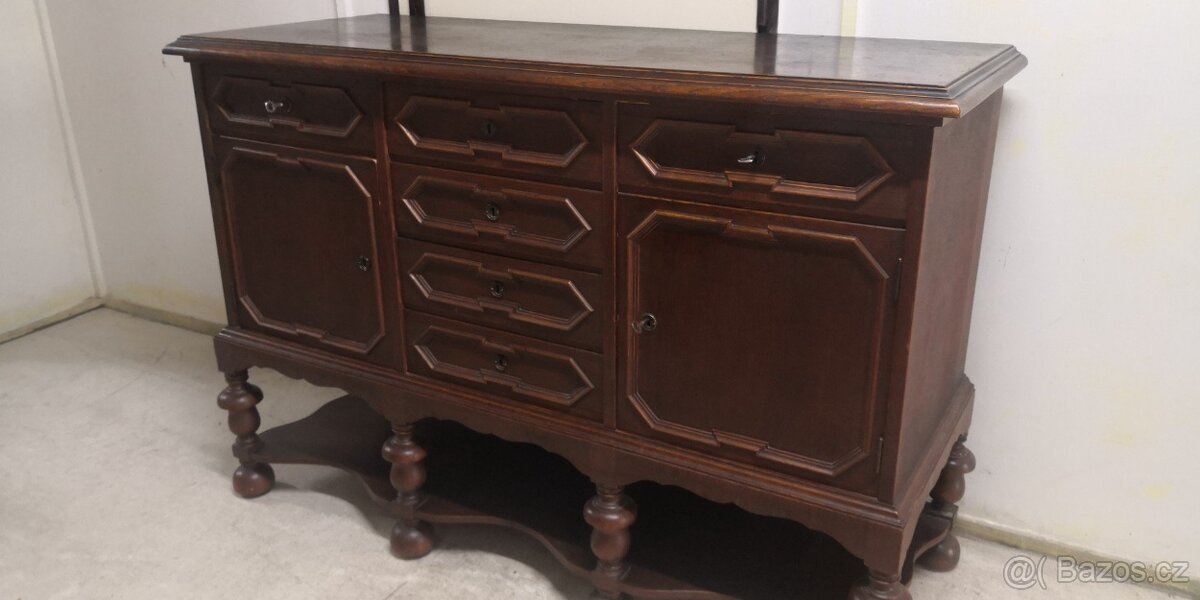 Starožitná masivní komoda - 3