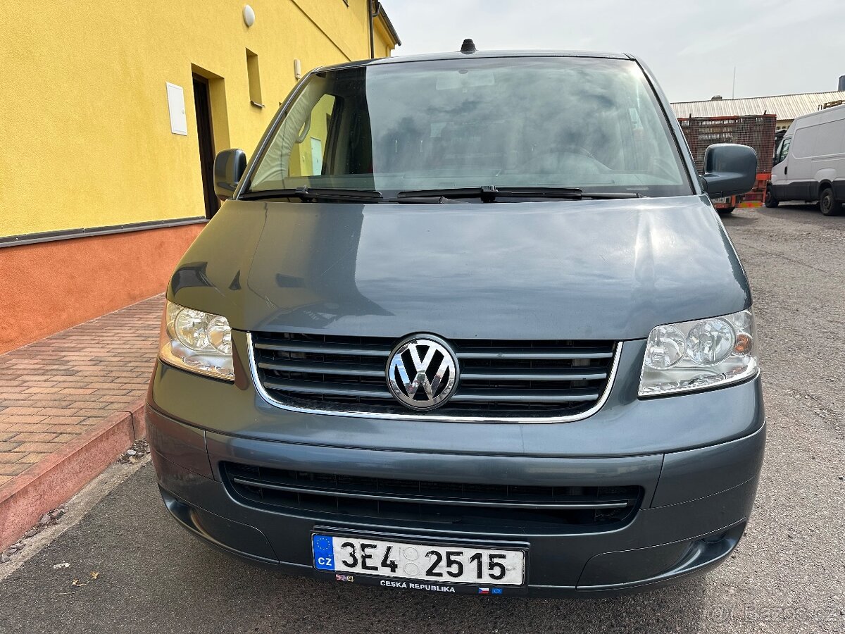 VW Multivan 4x2, 2,5 TD 96 kw,spací lavice,7 míst,tope - 3